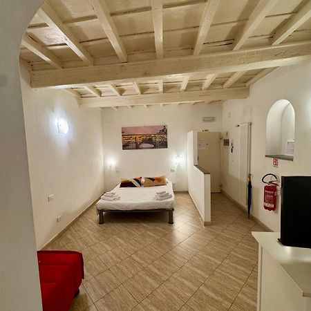 Lovely Portion Of Property Few Steps From Basilica Santa Croce Florencia Exterior foto